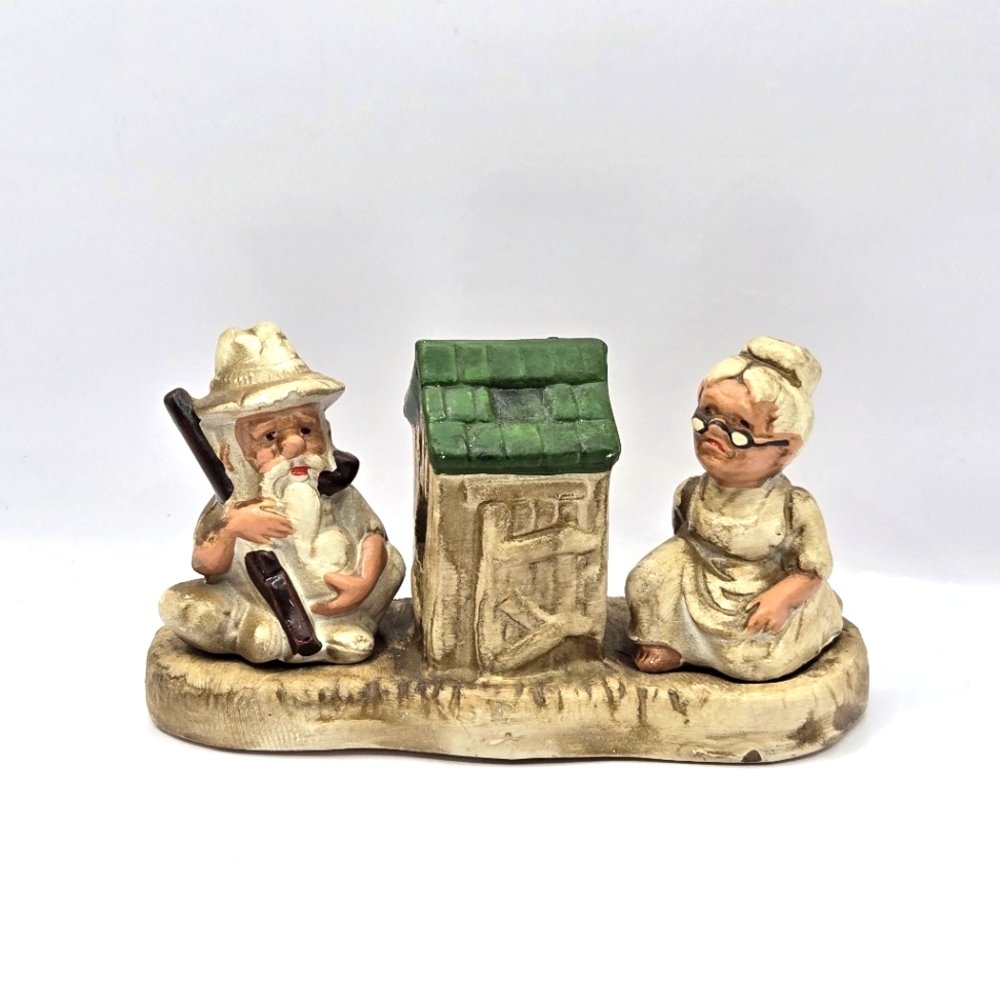 Vtg Hillbilly Outhouse Ma & Pa 3 Piece Salt and Pepper Shakers Made Japan